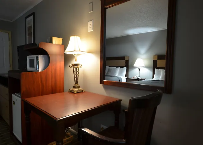 Travelowes Motel - Maggie Valley