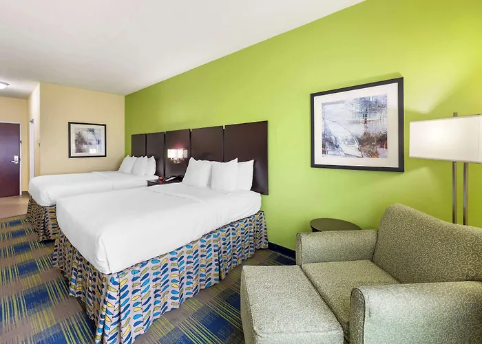 Best Western Plus Pratt