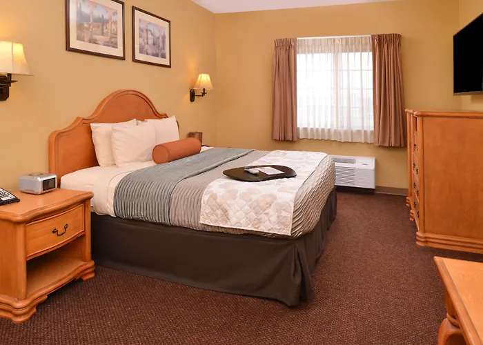 Country Hearth Inn & Suites Edwardsville