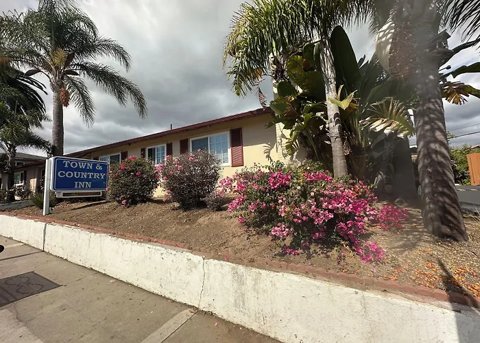 Town And Country Inn