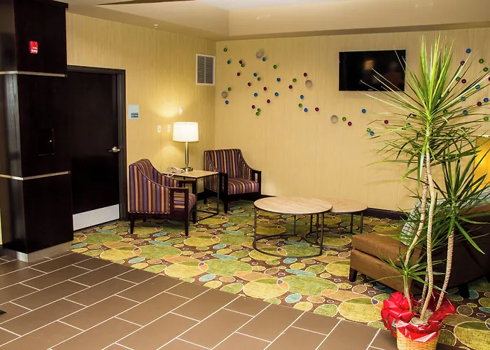 Holiday Inn Express And Suites Sikeston By Ihg