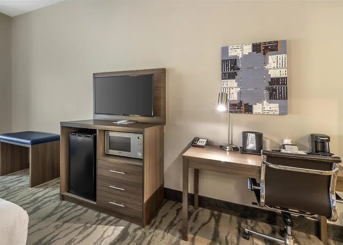 Best Western Plus Castlerock Inn & Suites