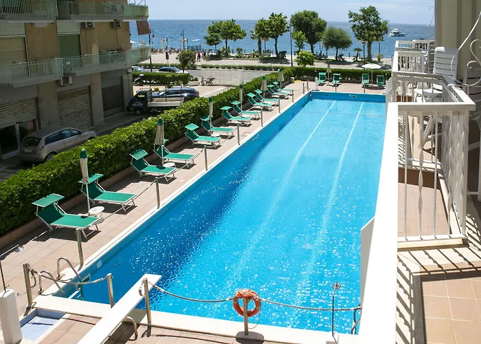 Hotel Pietra Di Luna