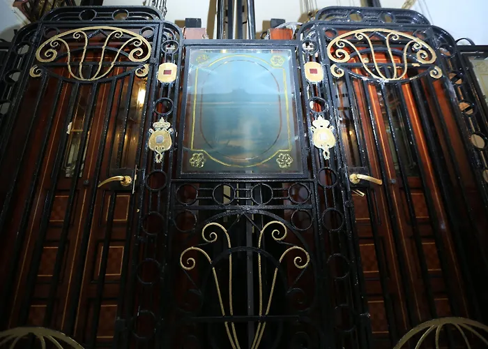 Windsor Palace Luxury Heritage Hotel Since 1906 By Paradise Inn Group