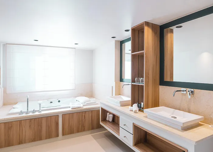 Les Suites De La Potiniere