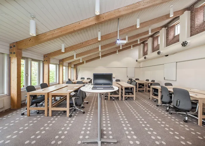 Strandhotel Klinten ApS