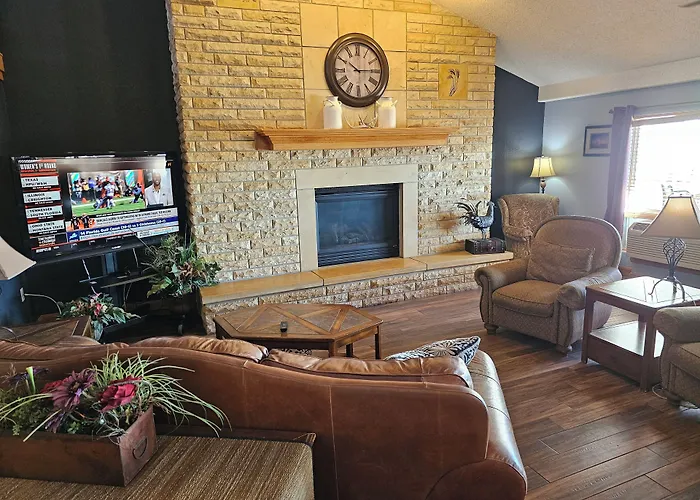 Fossil Creek Hotel & Suites