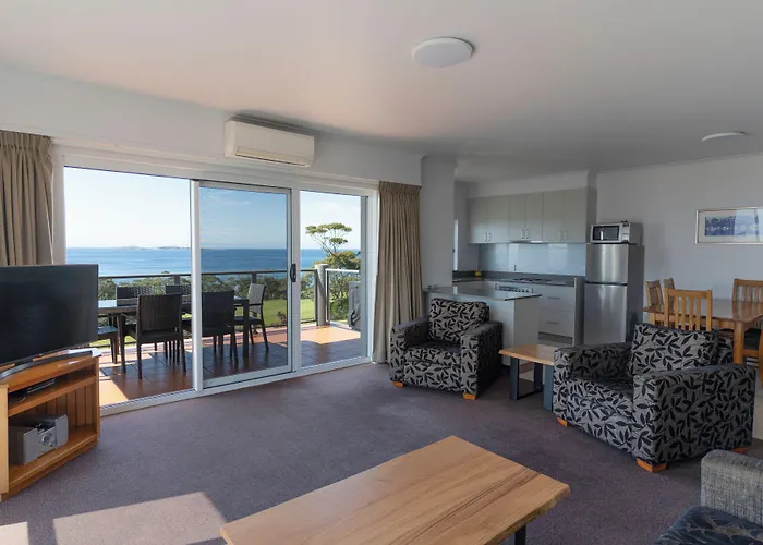 Amooran Oceanside Apartments And Motel