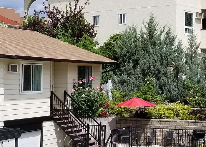 Osoyoos Lakeview Inn & Suites