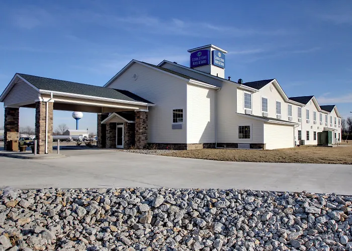 Cobblestone Hotel & Suites - Newton