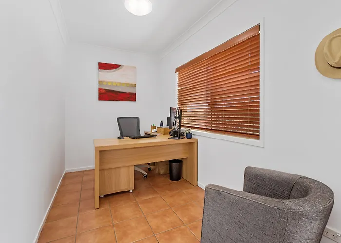 Browns Plains Motor Inn
