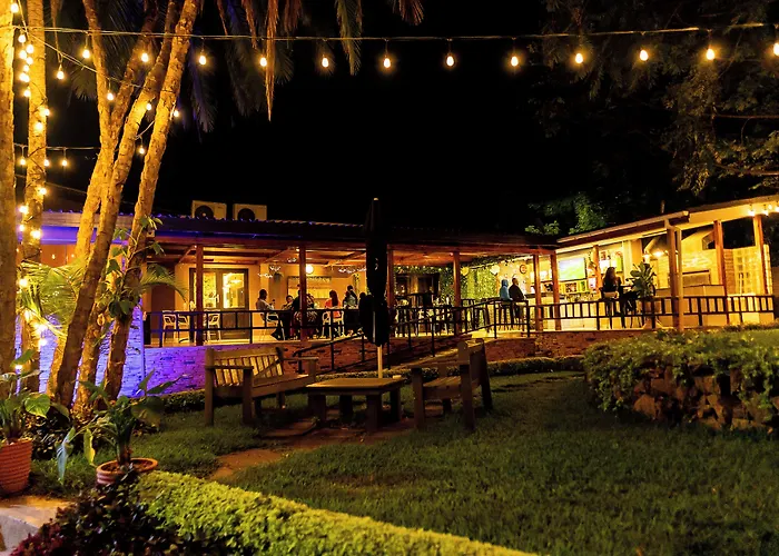 Casa Mia Lodge & Restaurant