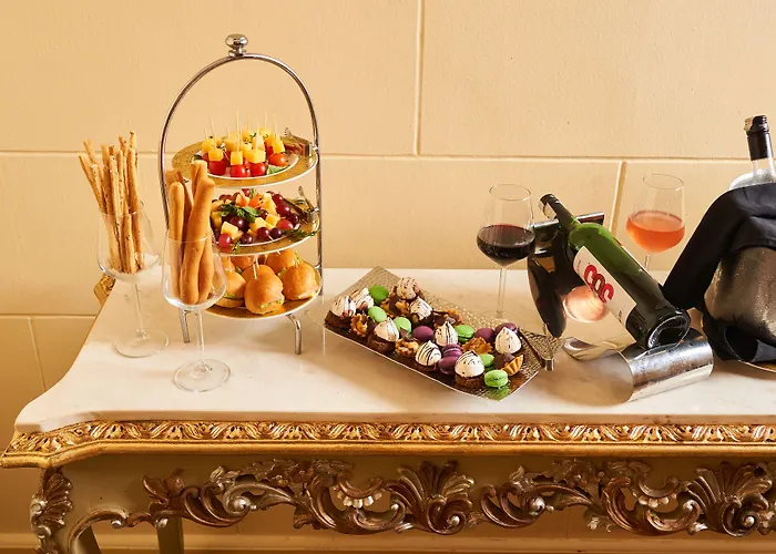 Le Metropole Luxury Heritage Hotel Since 1902 By Paradise Inn Group