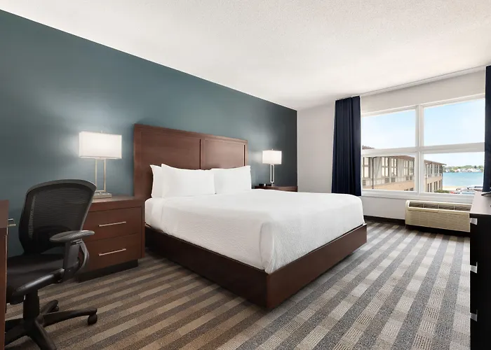 Days Inn By Wyndham Sarnia Harbourfront