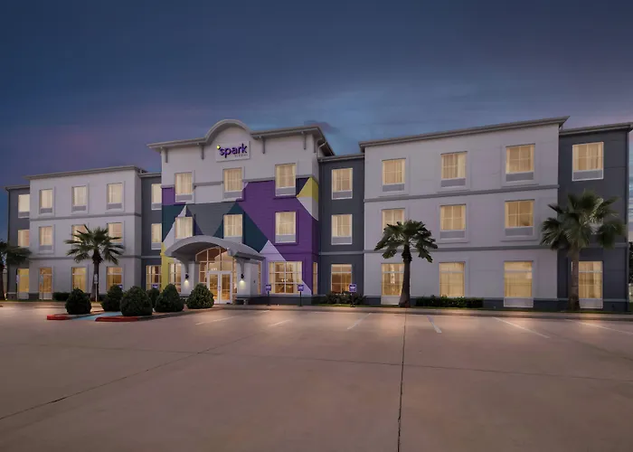 Spark By Hilton Victoria