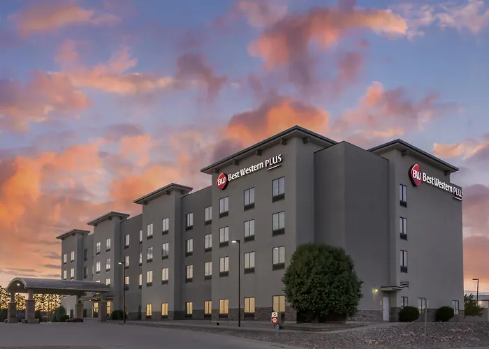 Best Western Plus Williston Hotel & Suites