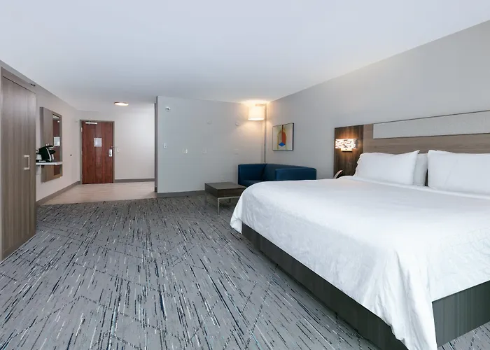 Holiday Inn Express Hotel & Suites Shakopee By Ihg