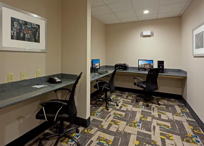 Holiday Inn Express And Suites Batavia By Ihg