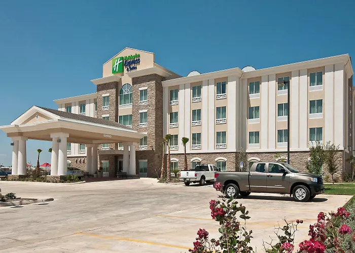 Holiday Inn Express Hotel And Suites Pearsall By Ihg