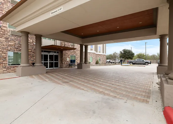 Holiday Inn Express & Suites George West By Ihg