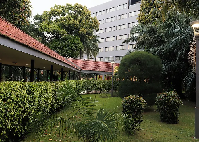 Riviera Royal Hotel