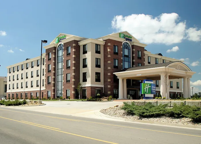 Holiday Inn Express & Suites Marion Northeast By Ihg