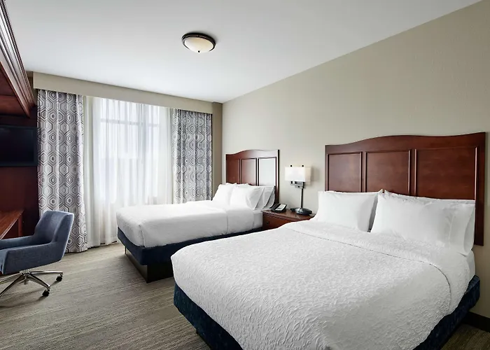 Hampton Inn & Suites Mt. Prospect