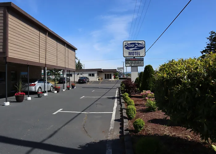 Silver Sands Motel