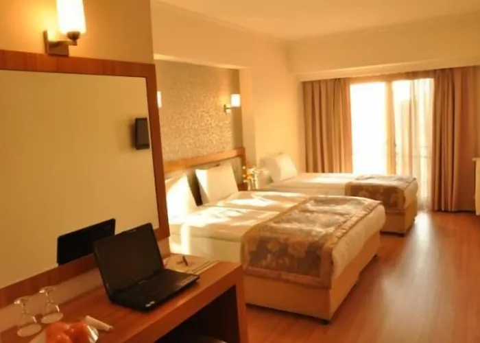 Grand Anzac Hotel