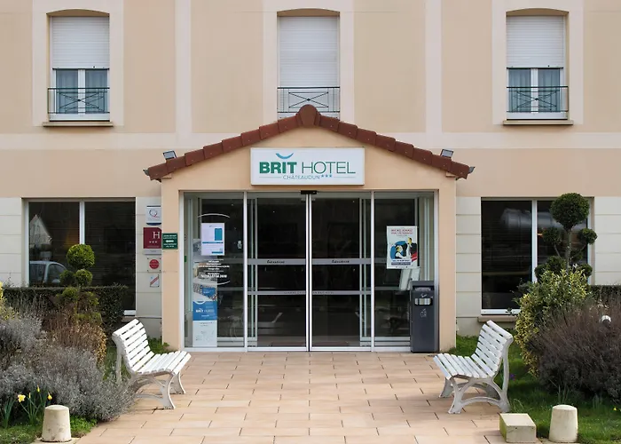 Brit Hotel Chateaudun