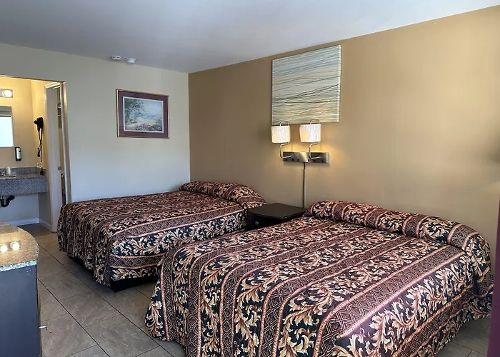 Sea Palace Motel