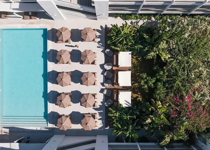 Nissi Park Hotel