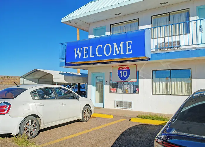 Motel 10
