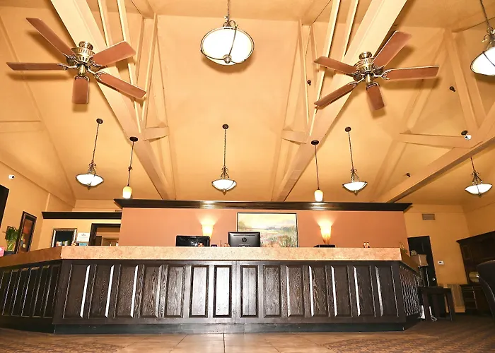 Fortune Inn & Suites