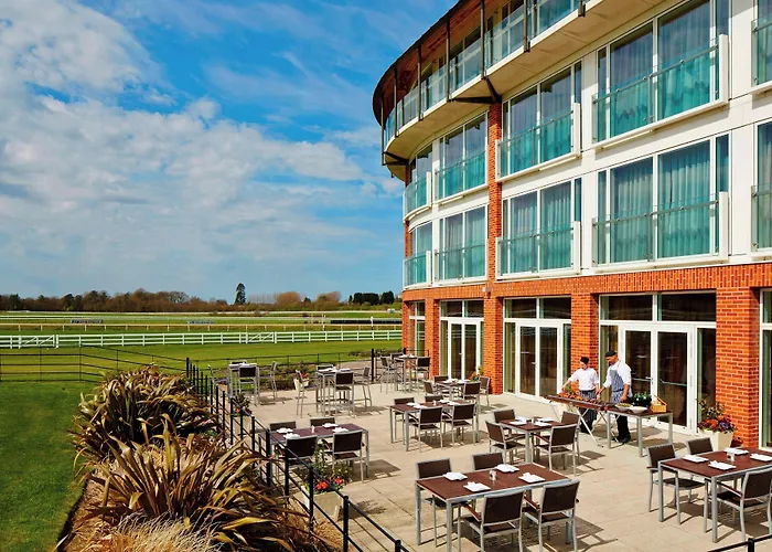 Lingfield Park Marriott Hotel & Country Club