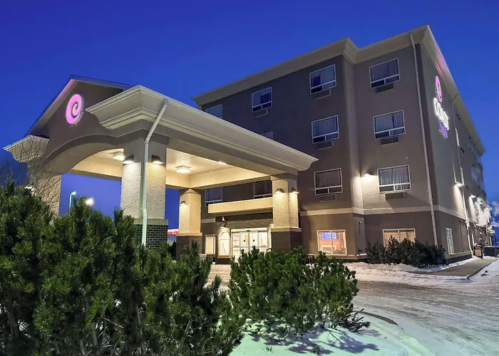 Coast Weyburn Hotel