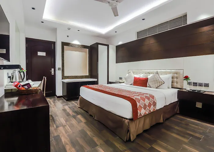 Hotel Grand Godwin Near New Delhi Railway Station- Free Airport Pick-Up