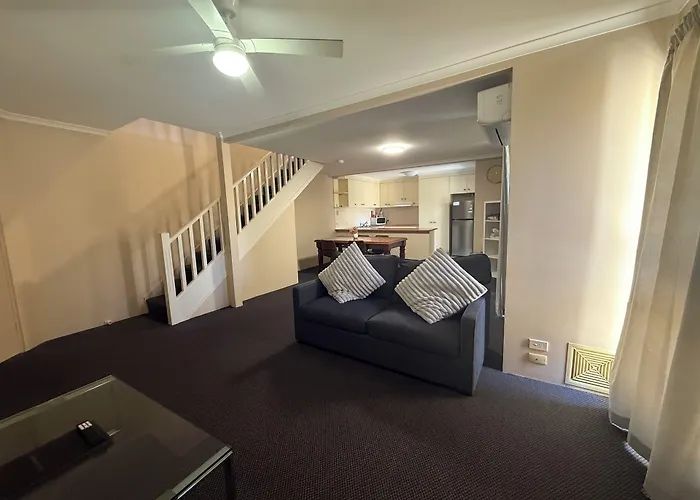 Harbour Sails Motor Inn