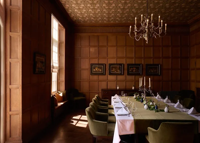Dumbleton Hall