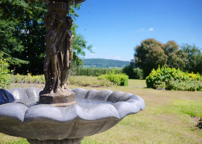 Glewstone Court Country House Hotel