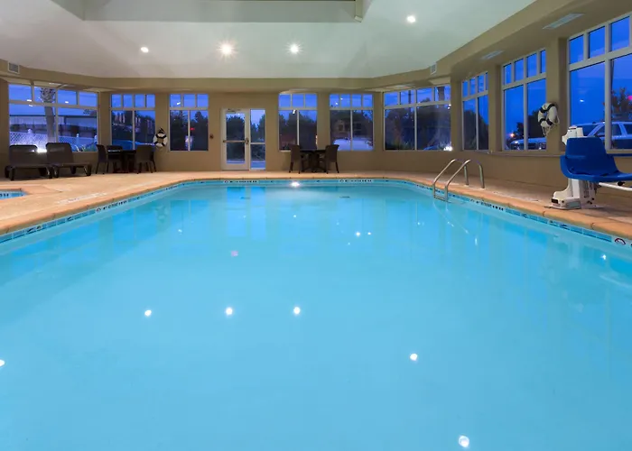 Holiday Inn Express & Suites Moultrie By Ihg
