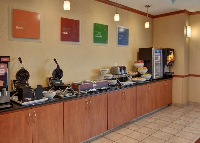 Quality Suites Near Cedar Creek Lake