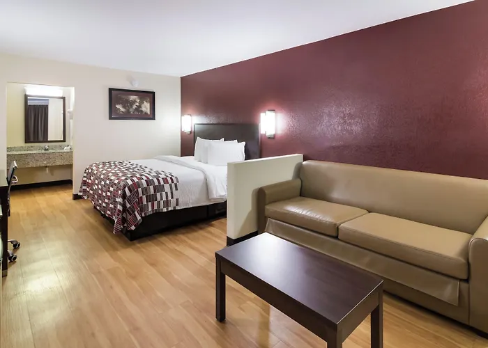 Red Roof Inn & Suites Commerce - Athens