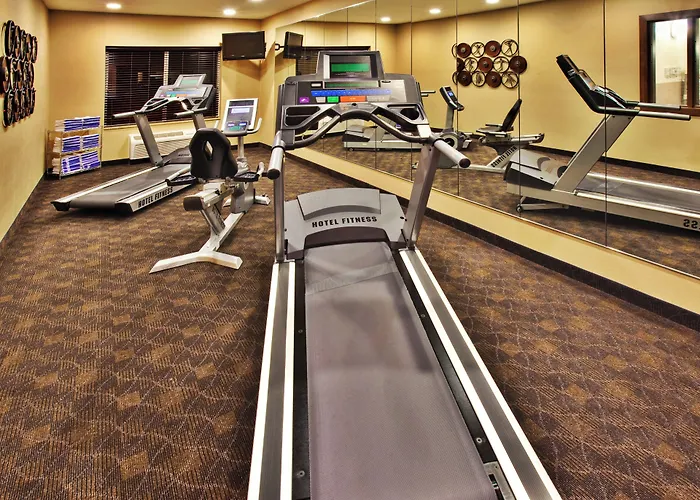 Holiday Inn Express Hotel & Suites - Dubuque West By Ihg