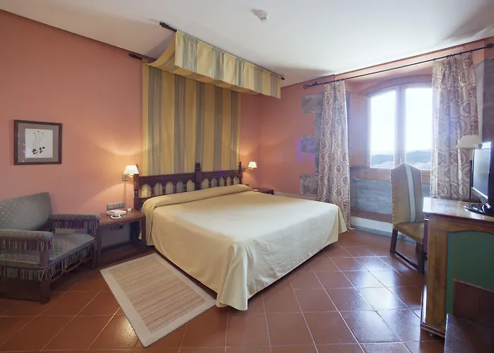 Parador De Cardona