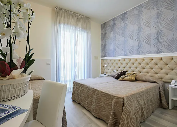 Hotel Athena