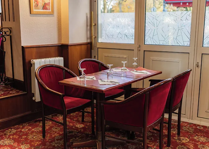 Logis Hotel Le Plantagenet