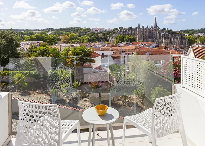 Boutique Hotel Casa Do Outeiro - Arts & Crafts