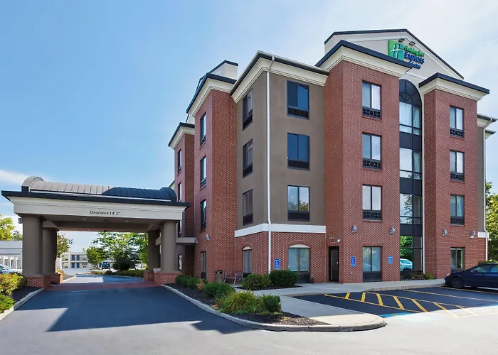 Holiday Inn Express Hotel & Suites Cleveland-Richfield By Ihg