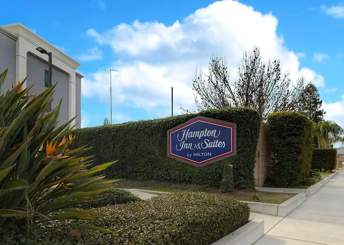 Hampton Inn & Suites Tulare